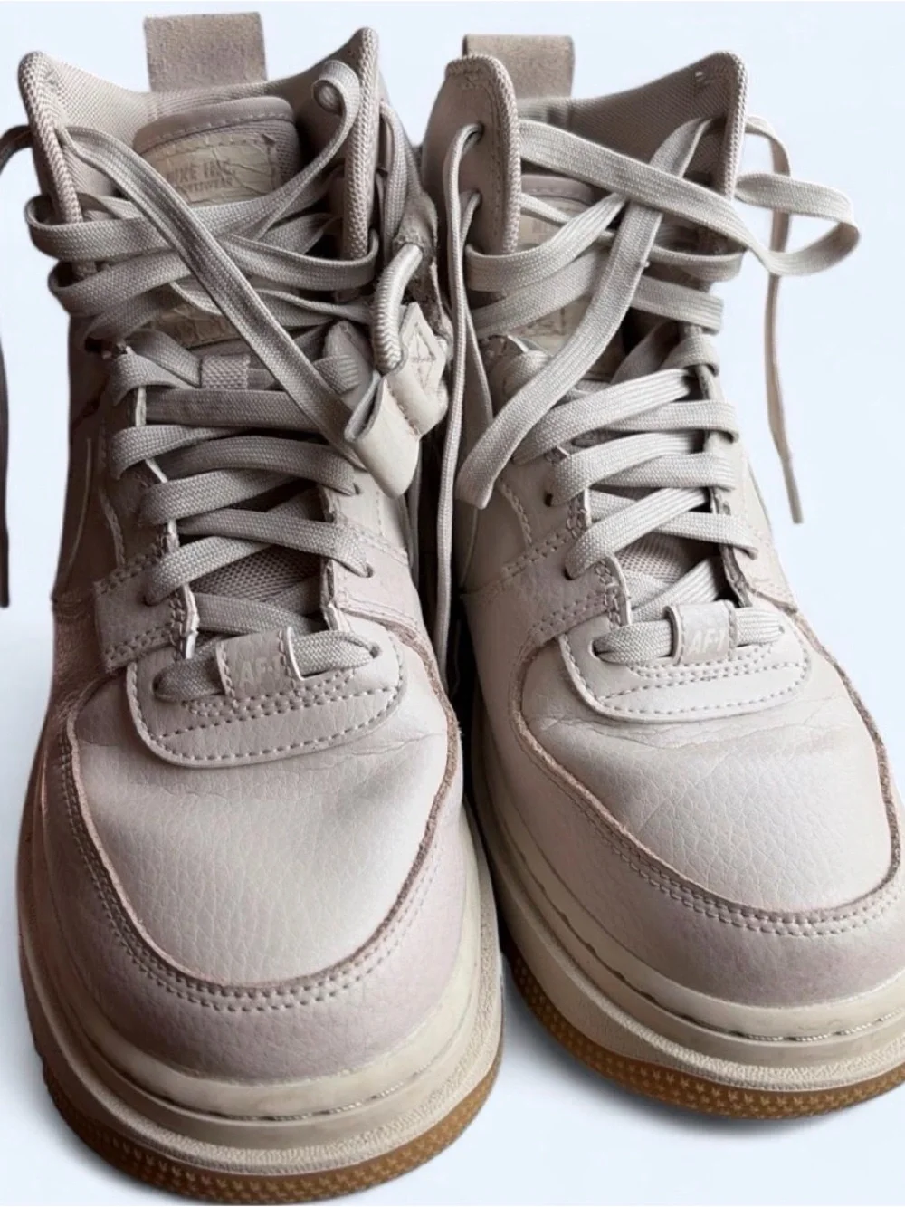 Nike High-Top women’s Air Force 1’s high utility 2.0 boots in fossil stone